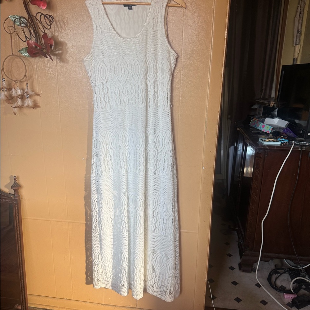 Elegant Off White Lace Maxi Dress